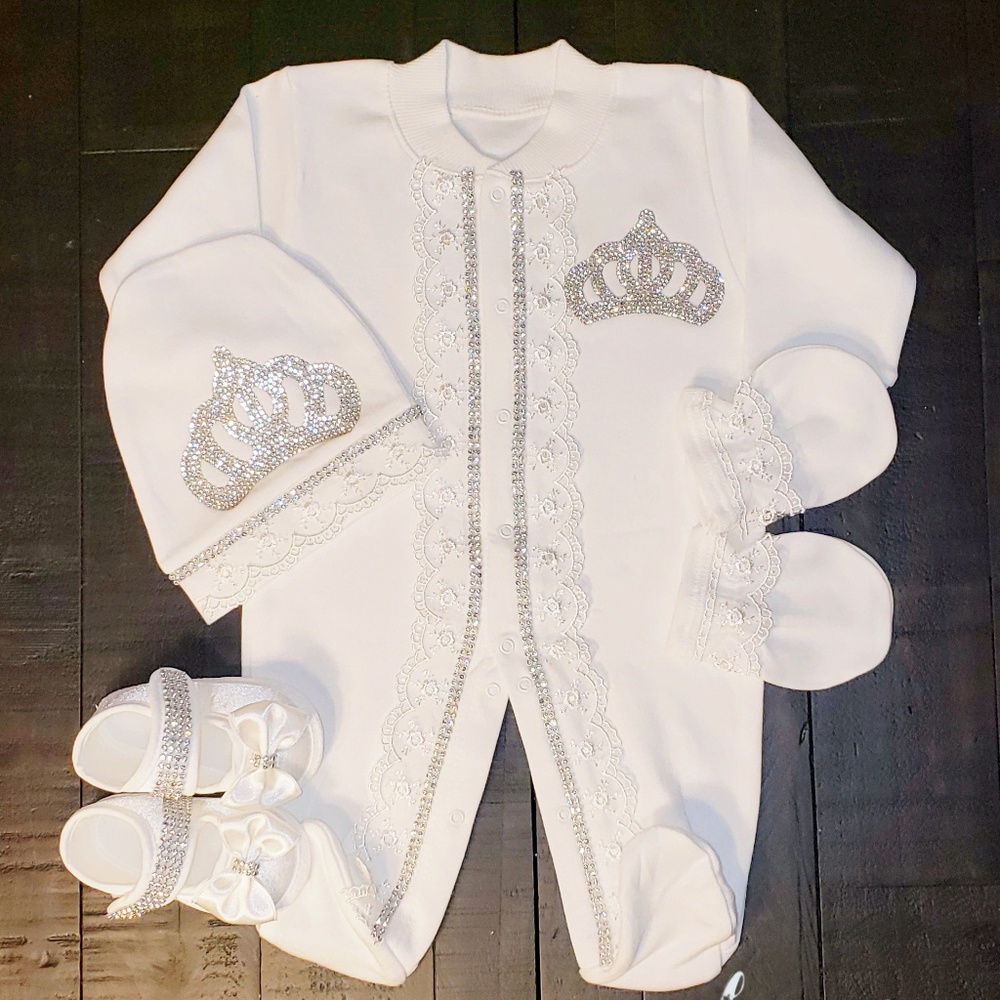 White lace and jewels baby set